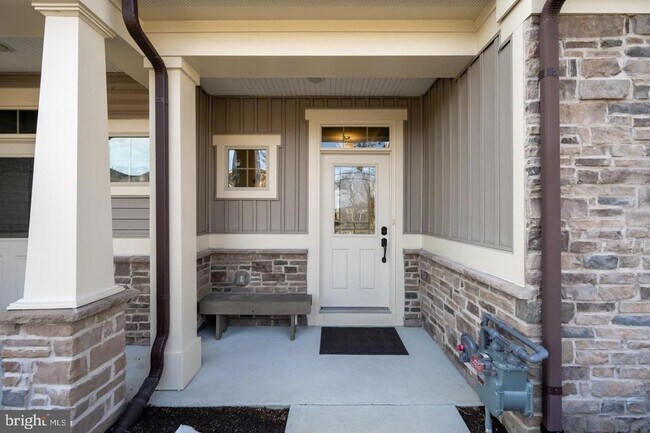 Foto del edificio - 22480 Grebe Ln