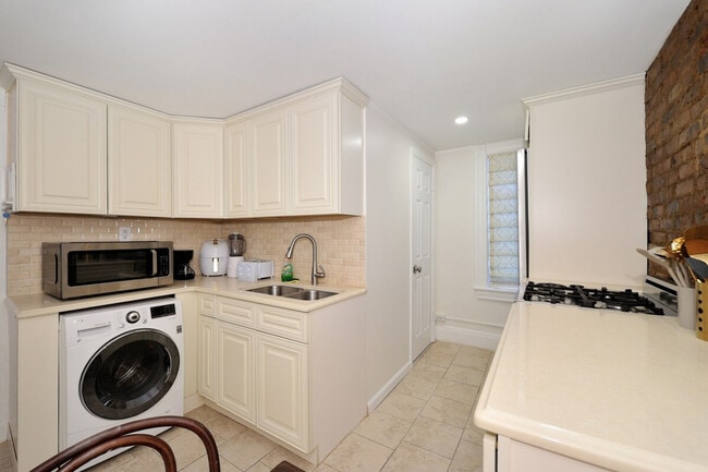 Foto del edificio - 199 Centre St