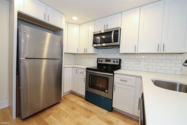 Building Photo - 5 br, 4 bath Duplex - 1725 ARLINGTON ST Un...