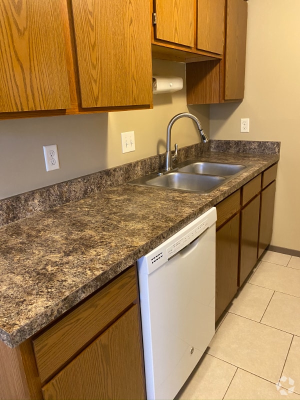 North Side Village Apartments under 2,000 Lincoln, NE 4 Rentals