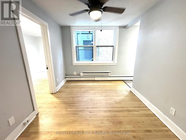 Photo du bâtiment - 844 2nd Ave E