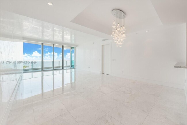 Foto del edificio - 2627 S Bayshore Dr