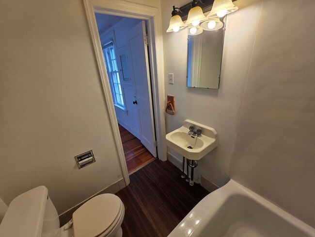 Foto del edificio - 1715 Marshall St