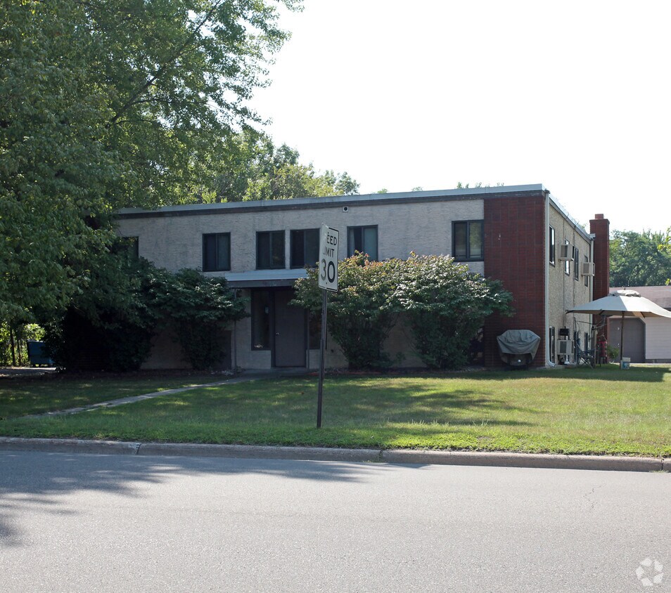 Foto del edificio - 120 8th Ave SE