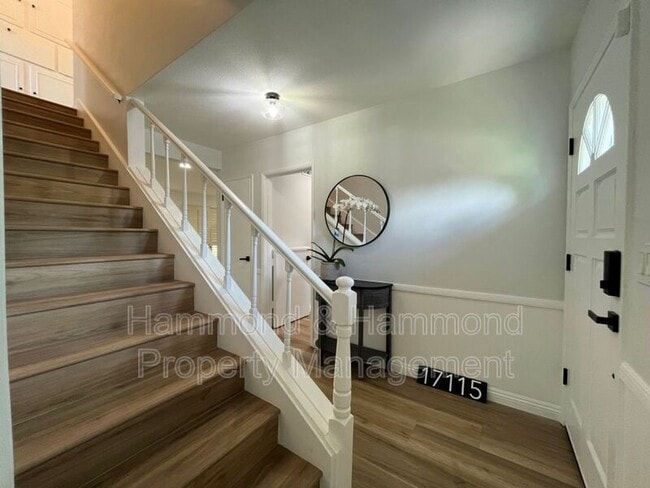 Foto del edificio - 17115 Bircher St