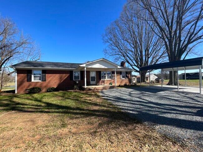 Building Photo - 2920 Austin Chaney Rd