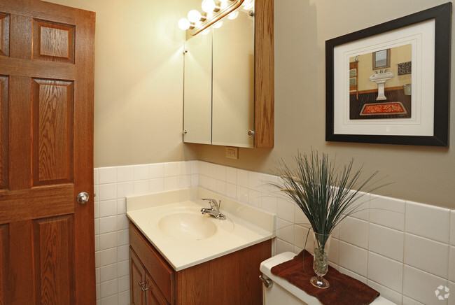 Bathroom - Midland Terrace