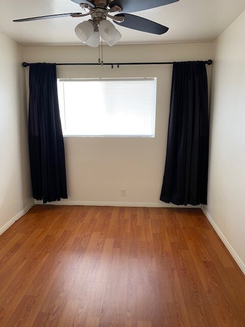 Bedroom - 14805 Hawthorne Blvd