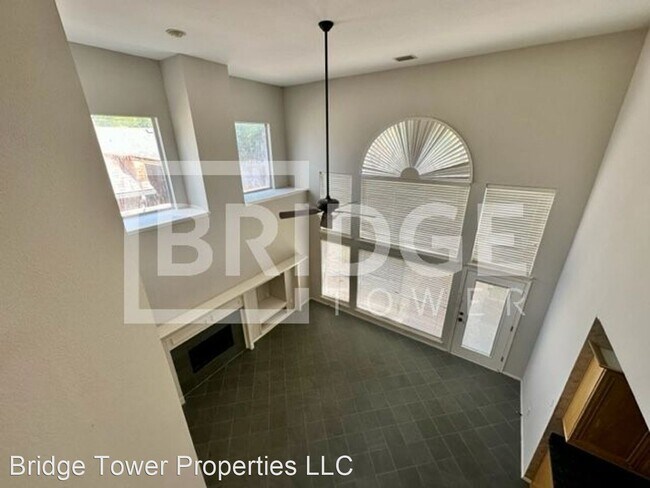 Building Photo - 4 br, 3 bath House - 1105 Shores Boulevard