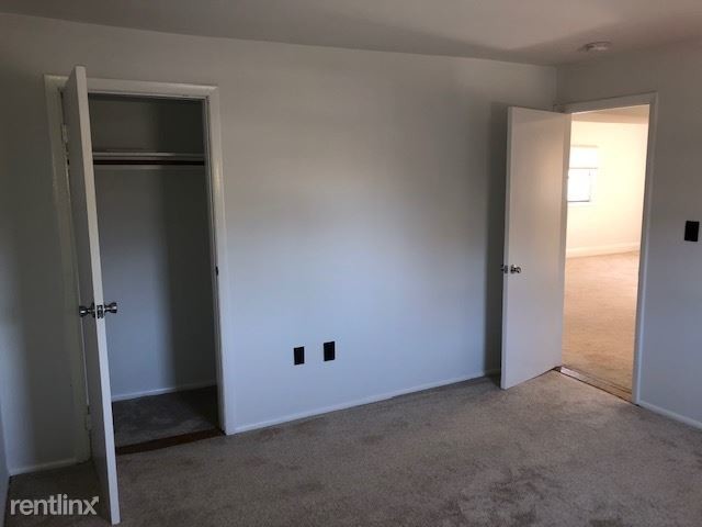 Foto del edificio - 2 br, 1 bath Apartment - 219 North Main St