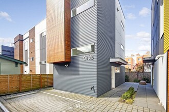 Building Photo - 6731 Alonzo Ave NW