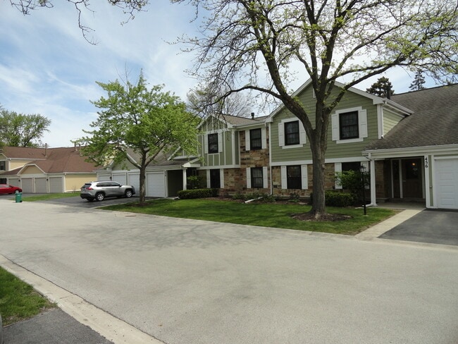 Building Photo - 458 Thornhill Ln