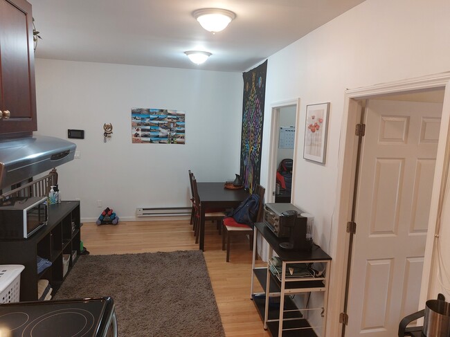 Building Photo - 773 Driggs Ave