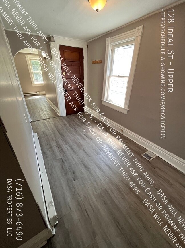 Building Photo - 128 Ideal St