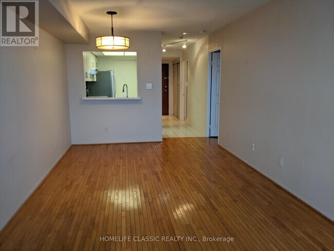 Photo du bâtiment - 268-1268 Ridley Blvd