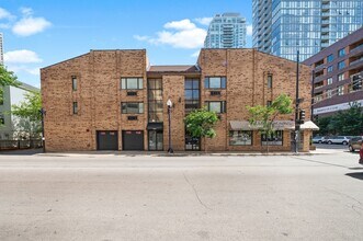 Building Photo - 163 W Division St