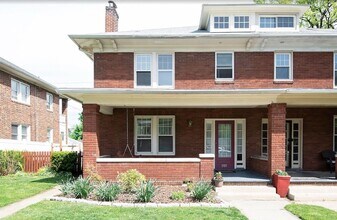 Building Photo - 1505 3rd Ave