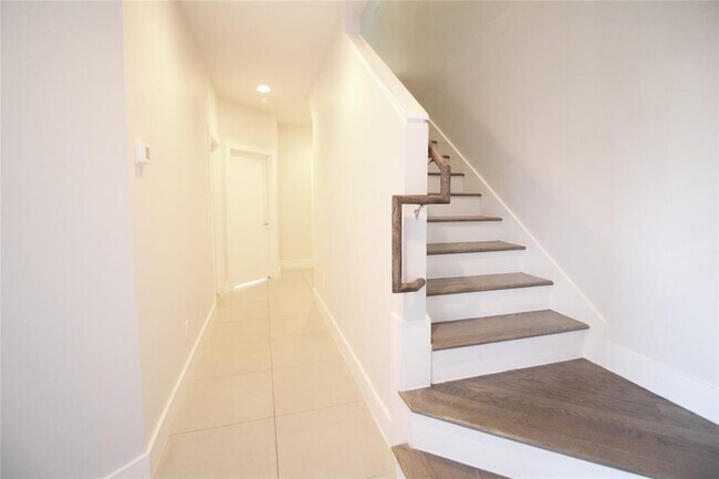 Building Photo - 4503 Rawley St
