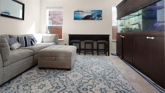 Foto del edificio - 1017 Plano Ln