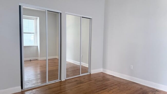 Building Photo - 840 Van Ness Ave