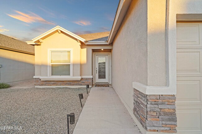 Foto del edificio - 12612 Don Norte St