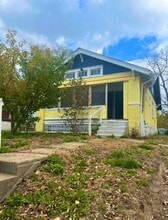 Building Photo - 5521 Park Ave