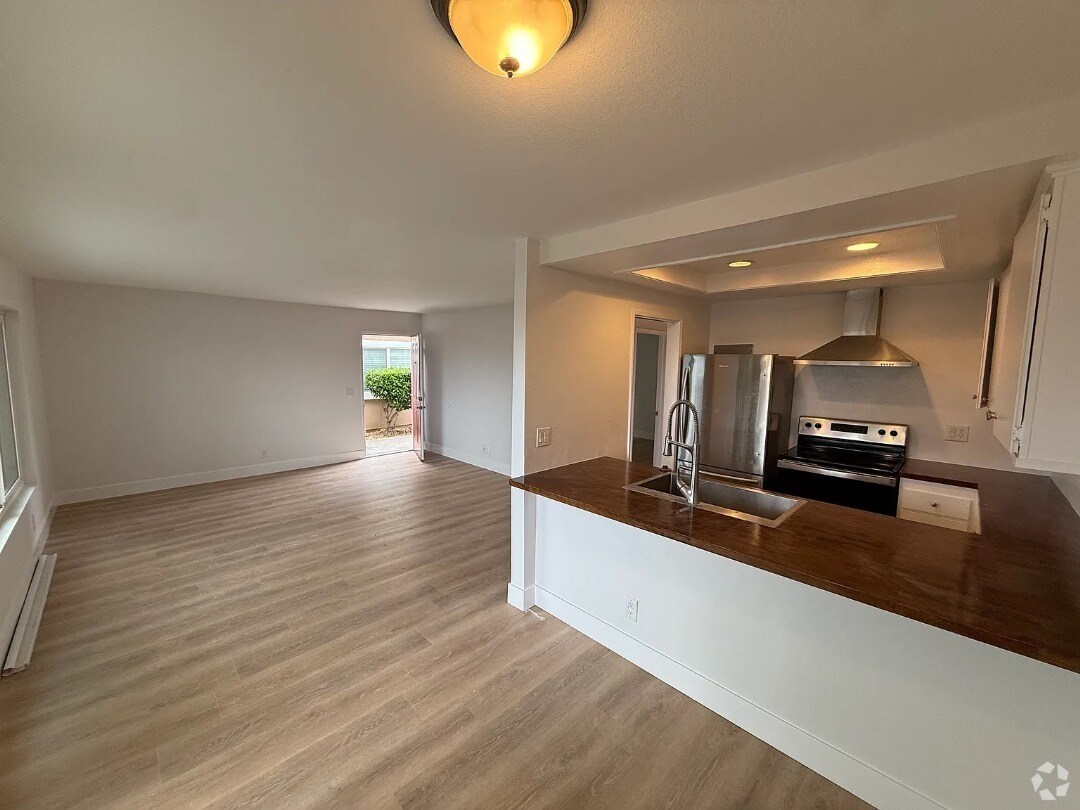 Foto principal - 33412 Cheltam Way