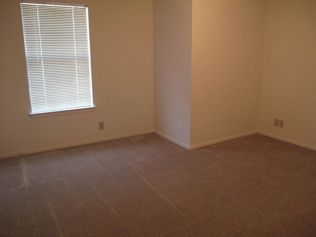 Foto del edificio - 929 W Hickory St