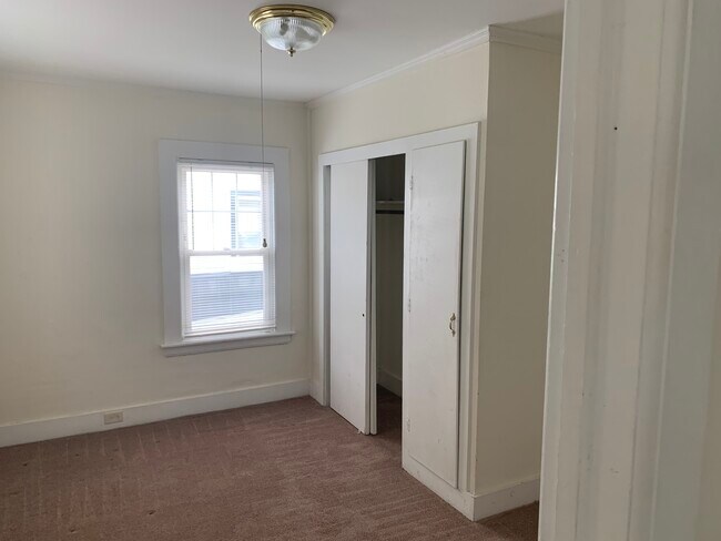 bedroom 1 - 54A Tariff St