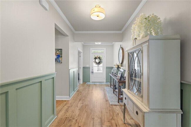 Foto del edificio - 2121 Charmond Dr