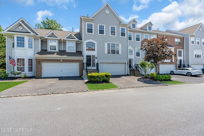 Building Photo - 318 Bernard Dr