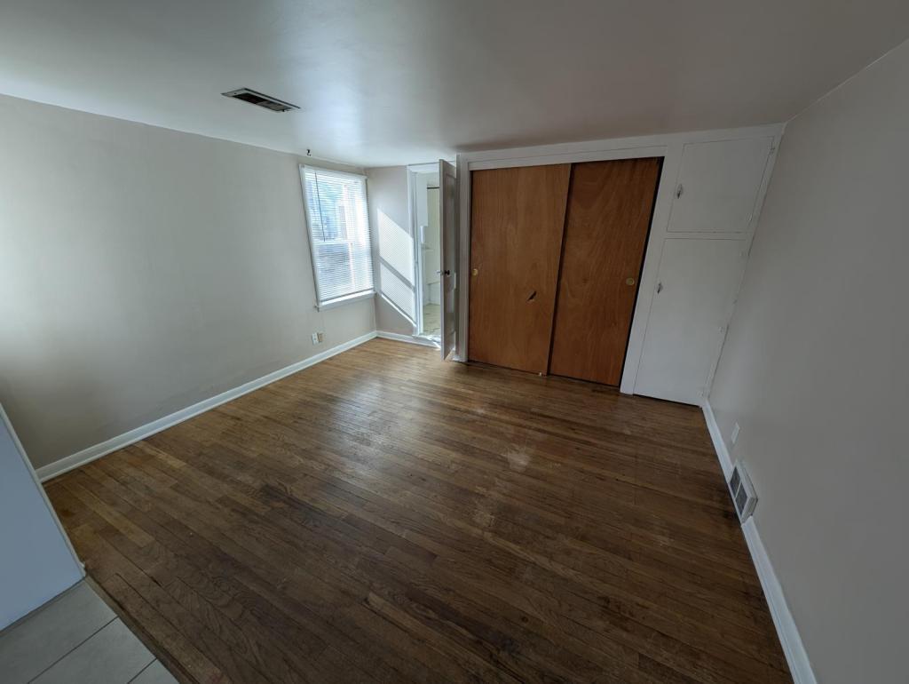 Foto del edificio - 221 1/2 Hamilton