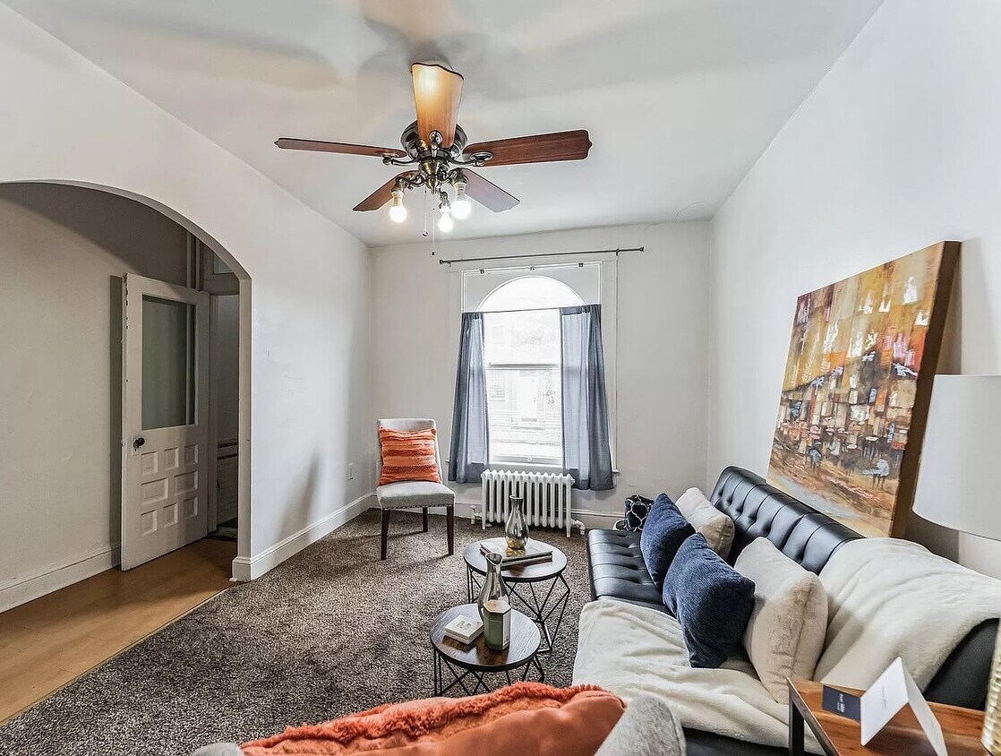 Foto principal - 1125 W Ostend St