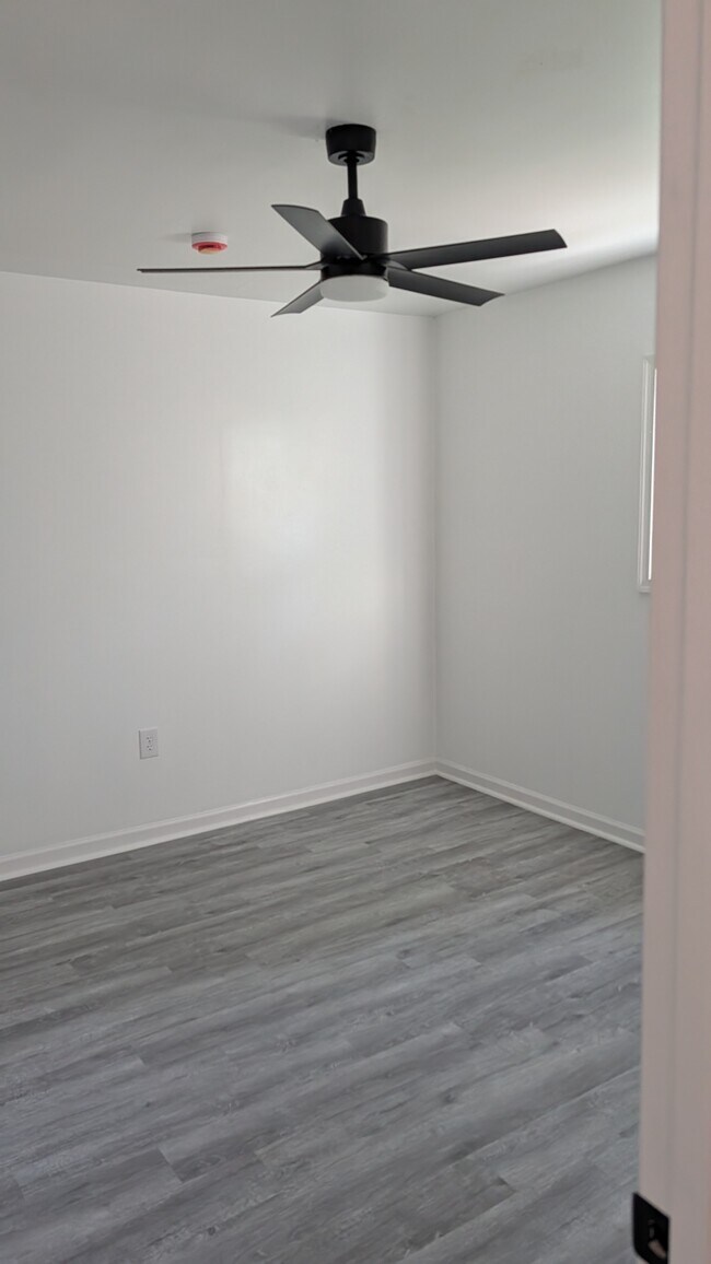 Foto del edificio - 3214 Detroit Ave