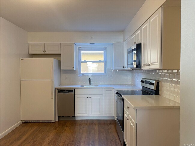 Foto del edificio - 69 Inwood Rd