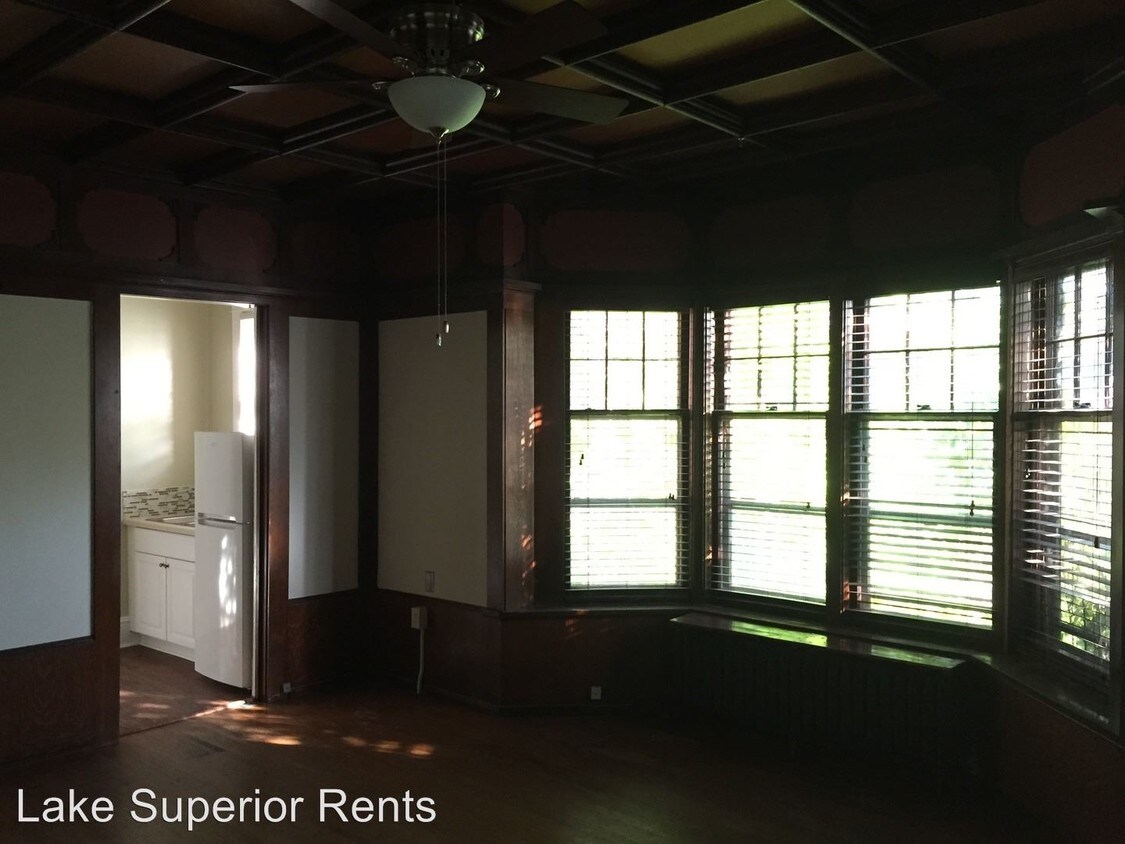 Foto principal - 1632 E Superior St