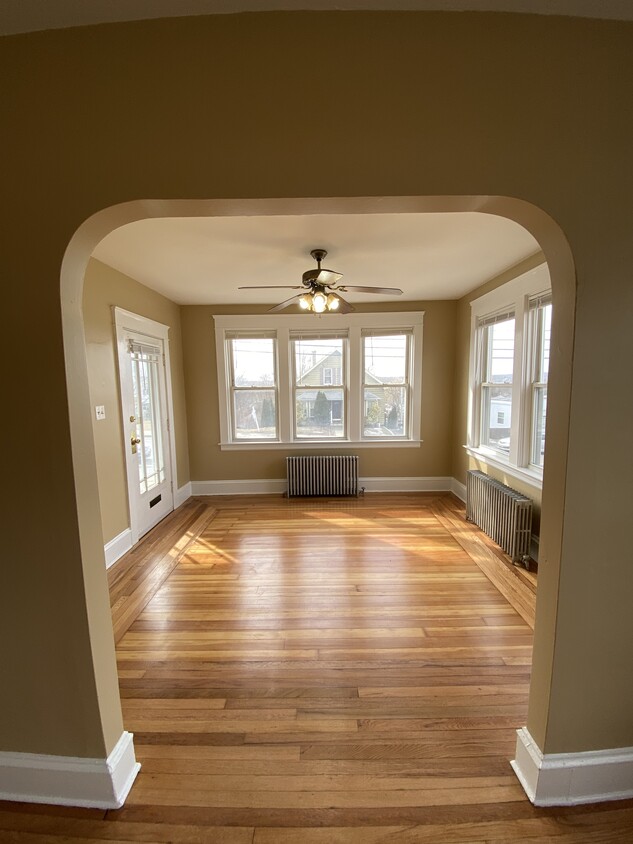 Foto principal - 1637 Smith St
