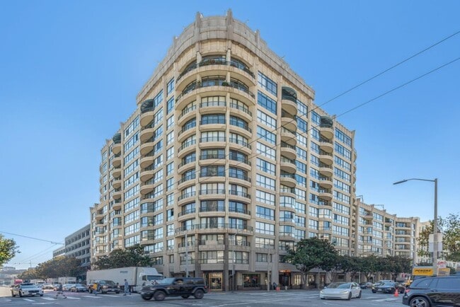 Building Photo - 300 3rd St