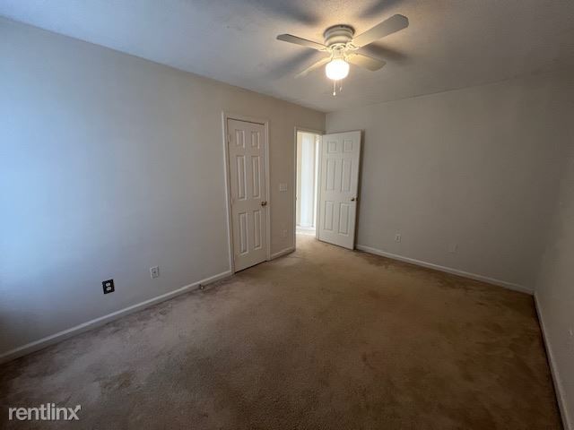 Building Photo - 3 br, 2 bath House - 2404 Meadow Gate Dr