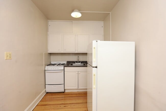 Building Photo - 1245 Elmwood Ave