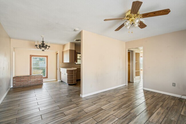 Foto del edificio - 1605 Ave B