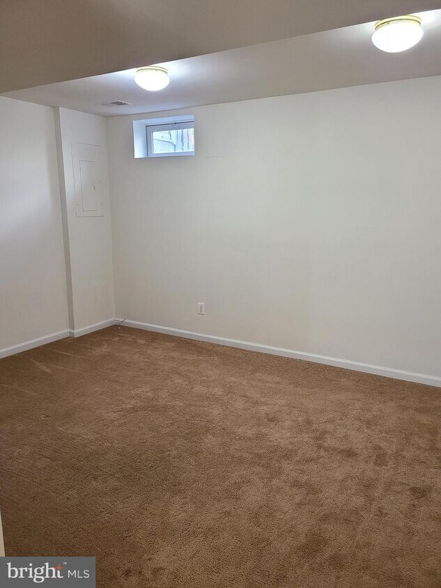 9068 Falcon Glen Ct, Bristow, VA 20136 Townhome Rentals in Bristow VA