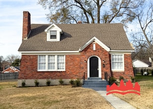 Building Photo - 2244 Cypress Cir