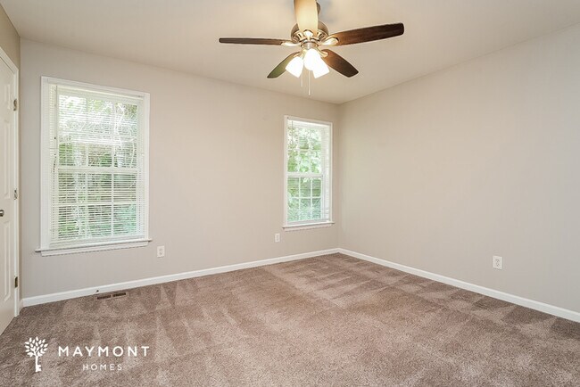 Foto del edificio - Beautiful 4 Bedroom in Greensboro