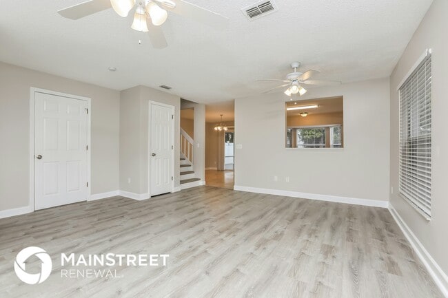 Building Photo - 9303 Daney St