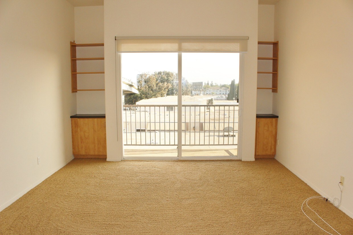Foto principal - 2820 Sawtelle Blvd