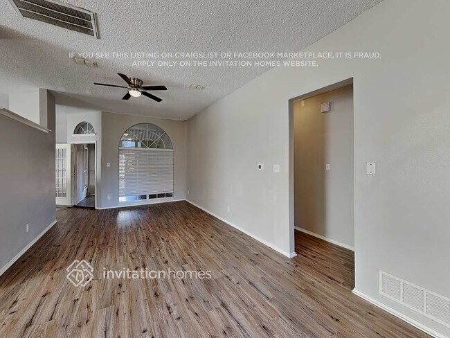 Foto del edificio - 4133 Scotland Dr