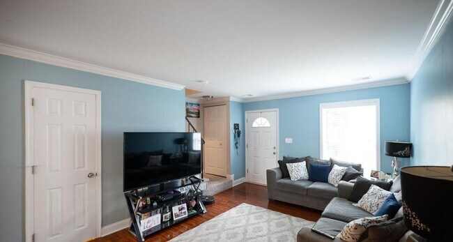 Foto del edificio - Exceptionally maintained townhouse in Fred...