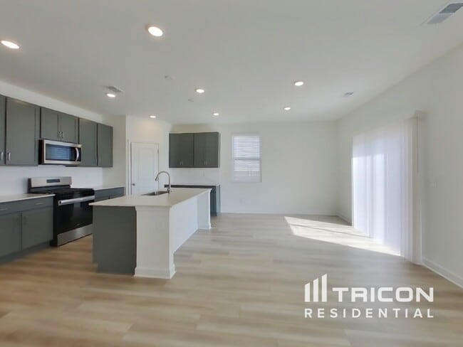 Foto del edificio - 5311 Carnegie Rd