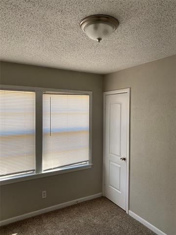 Building Photo - 701 Harrison Ln